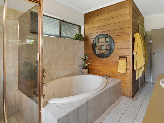 Cottage for sale in Hay Flat, South Australia