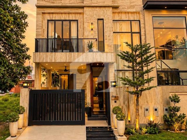 House for sale in لاہور, لاہور ڈویژن