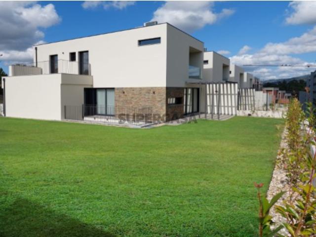 Casa venda em Palmeira, Braga