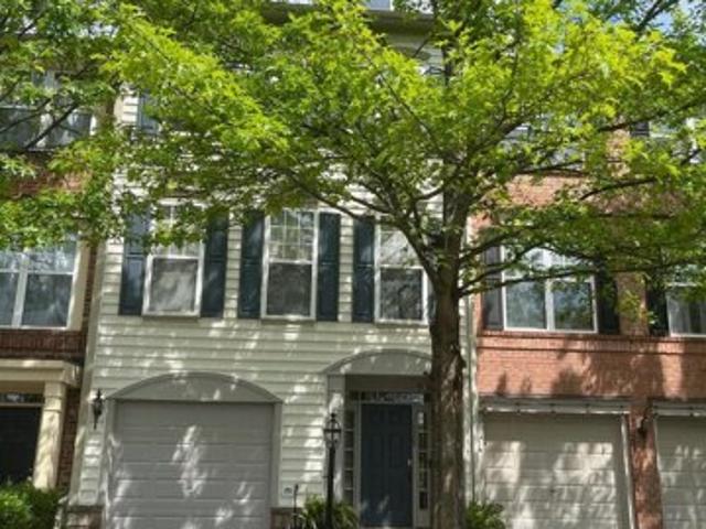 House for sale in Bristow