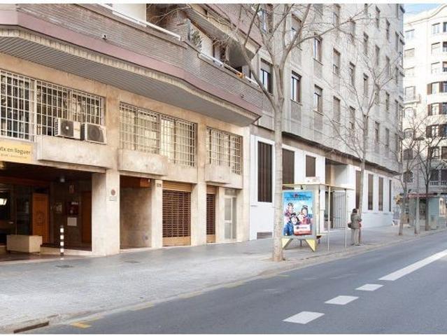 Local Comercial en alquiler en Barcelona, la Dreta de l'Eixample