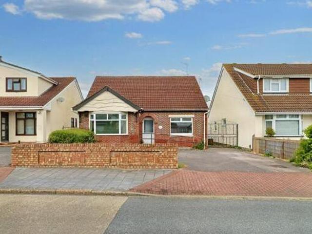 House for sale in Spring Vale, Hampshire