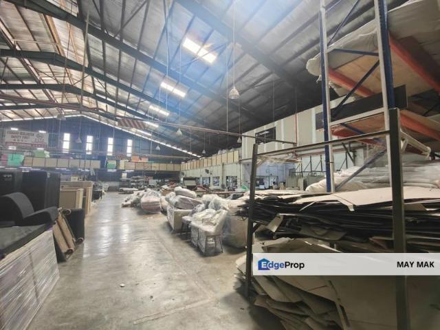 Warehouse for sale in Malaka