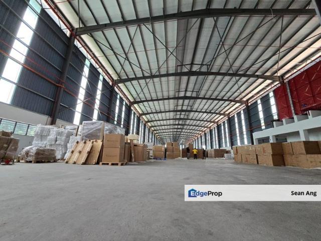 Warehouse for sale in Petaling, Alam Impian