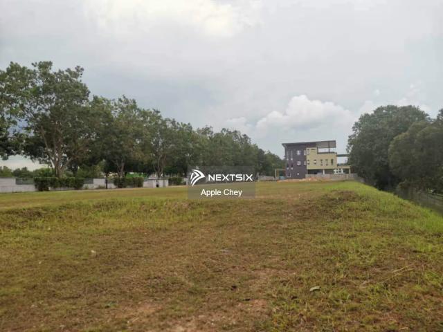 Warehouse for sale in Johor