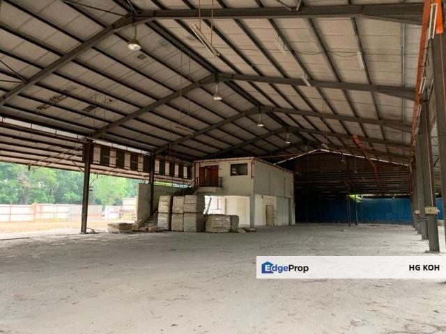 Warehouse for sale in Malaka
