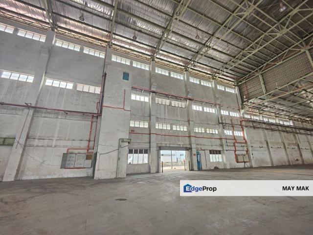 Warehouse for sale in Malaka