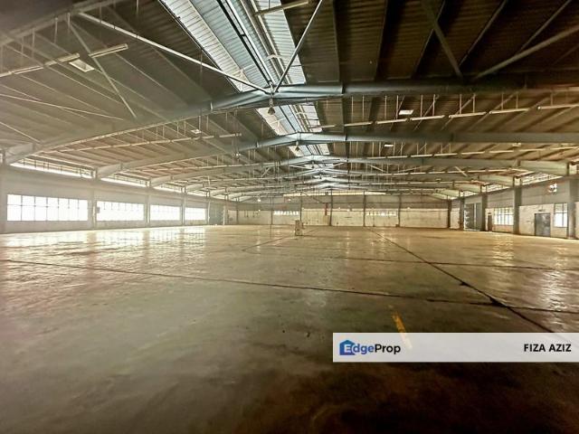 Warehouse for rent in Petaling, Alam Impian