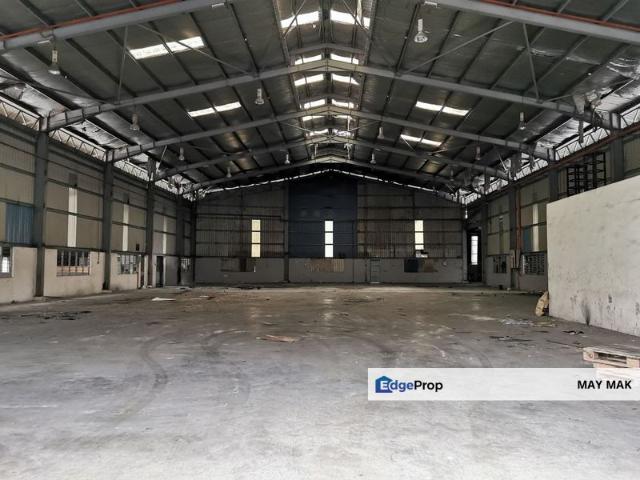 Warehouse for sale in Malaka