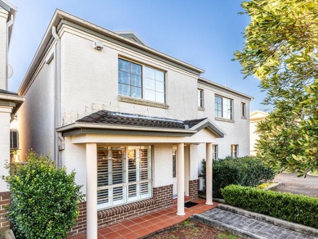 Townhouse for sale in Sydney, New South Wales