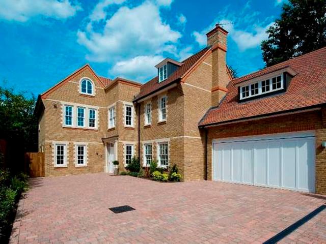 Farm for sale in Rickmansworth, Three Rivers