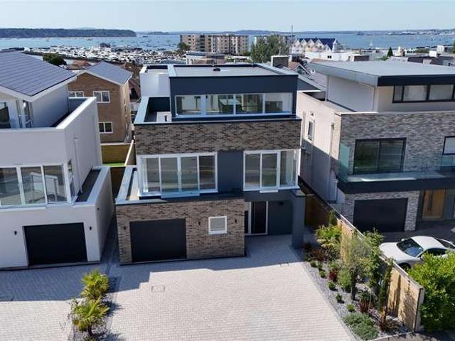 Farm for rent in Lilliput, Poole