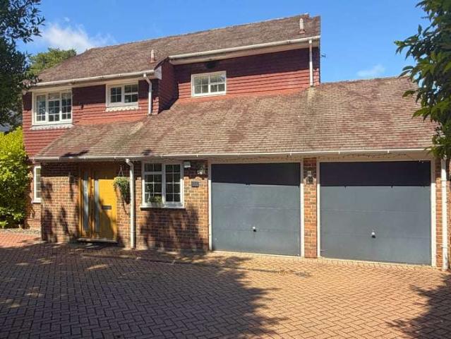 Farm for sale in Heol-las, Surrey