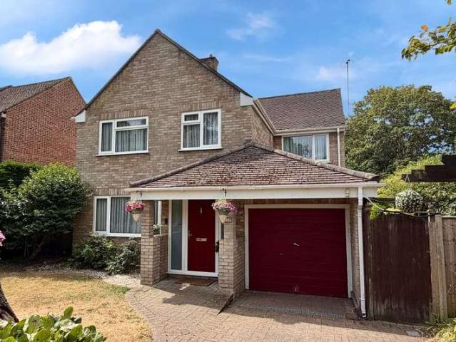 Farm for sale in Heatherside, Heol-las