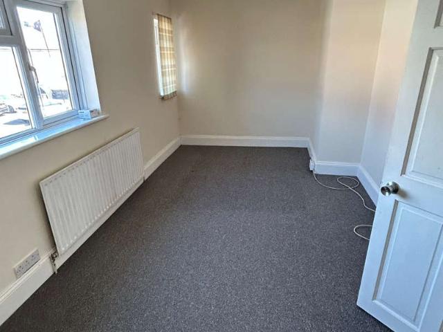 Farm for rent in Slough