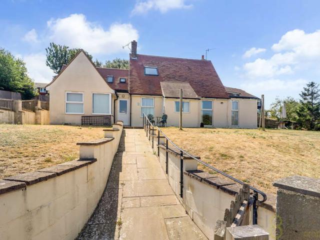 Farm for sale in Seaford, Iford
