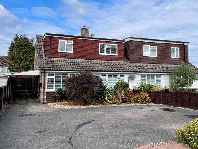 Farm for sale in Heol-las, Surrey
