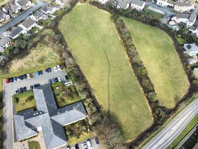 Farm for sale in Roche
