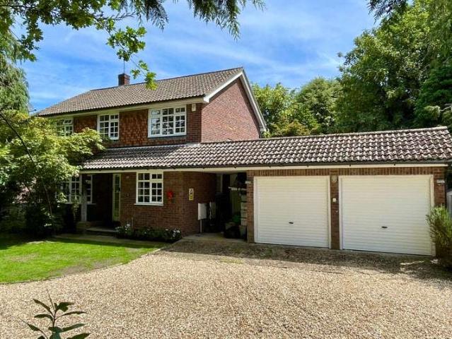 Farm for sale in Fleet, Hart