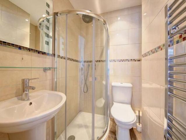 Farm for rent in Teddington, Greater London