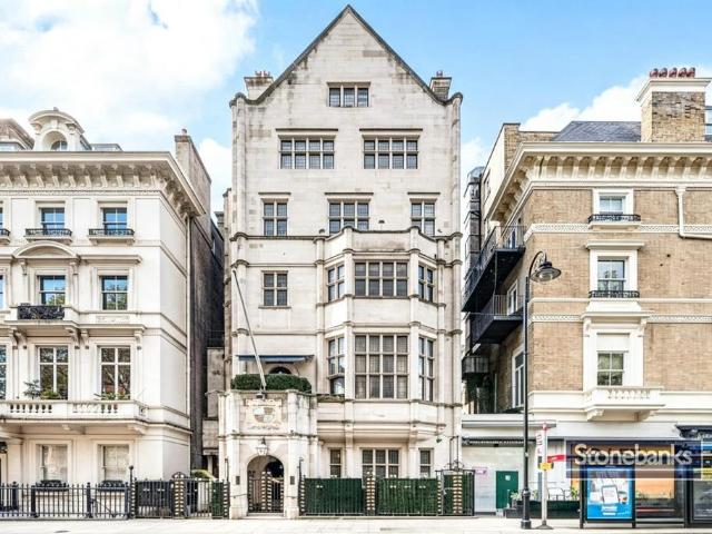House for sale in South Kensington, Greater London