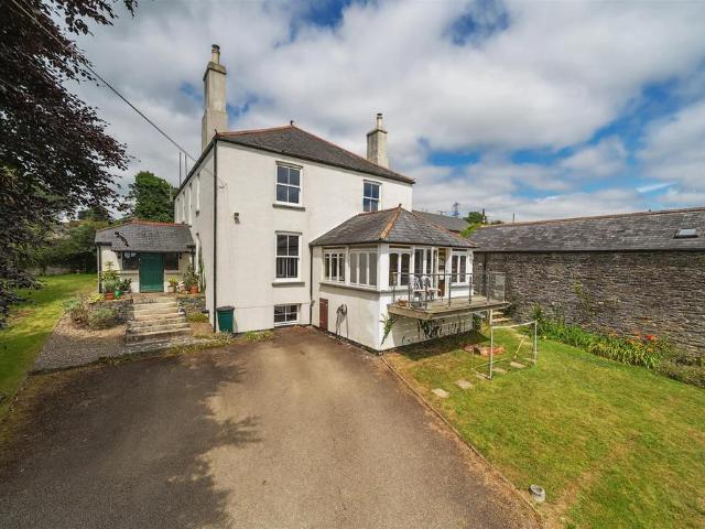 House for sale in Menheniot, Cornwall