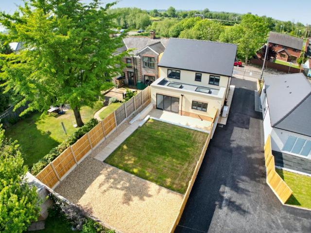 House for sale in Magor with Undy, Magor