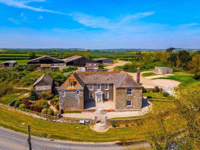 House for sale in Gerrans, Cornwall