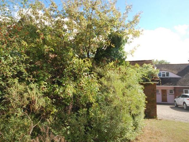 House for sale in Ramsden Bellhouse, Essex