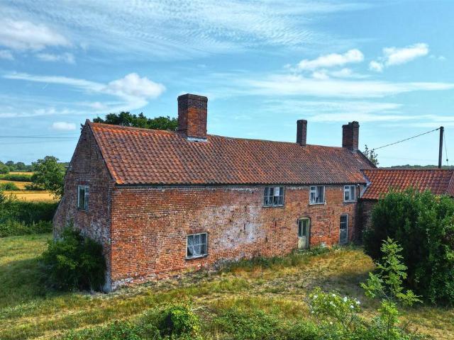 House for sale in Eastbridge, Suffolk