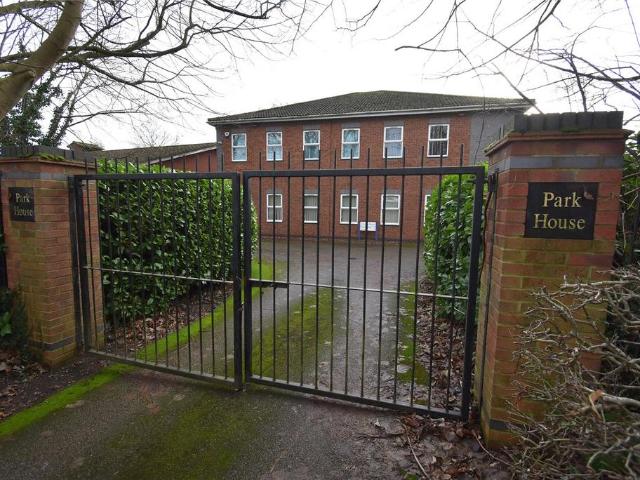 House for sale in Woodside Estate, Houghton Regis