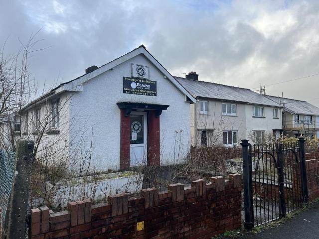 House for sale in Llandeilo, Wales