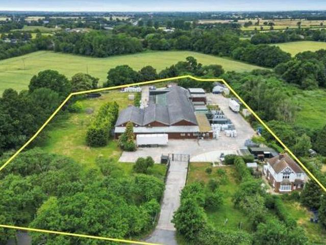 House for sale in Chipping Hill, Essex