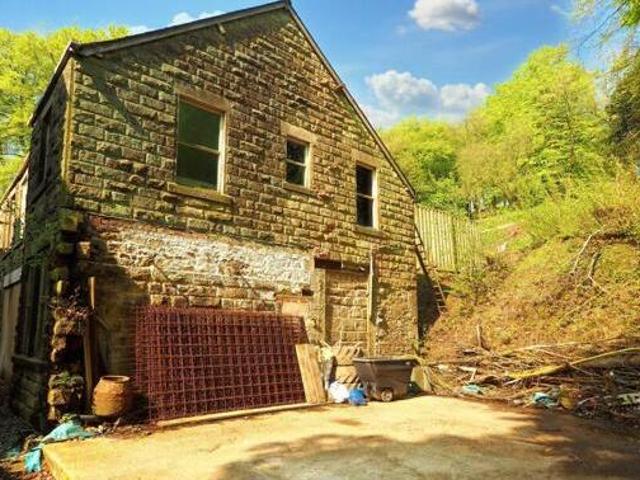 House for sale in Buxton, High Peak