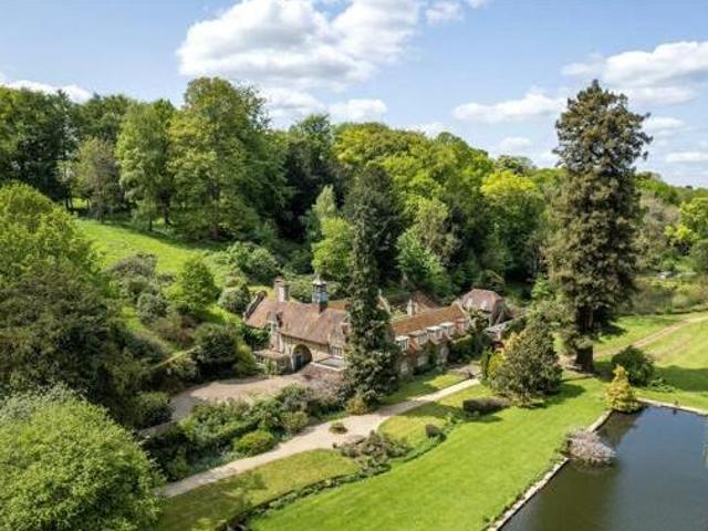 House for sale in Busbridge, Fole