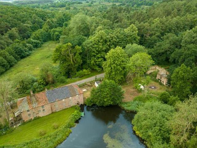 House for sale in Hempstead Road Industrial Estate, Comers