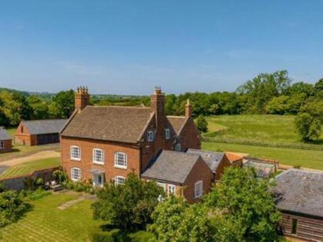 House for sale in Kettering, North Northamptonshire