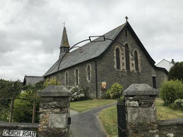 House for sale in Lamellion, Cornwall