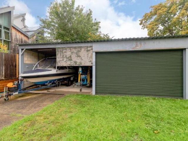 Farm for sale in Midway, Kent