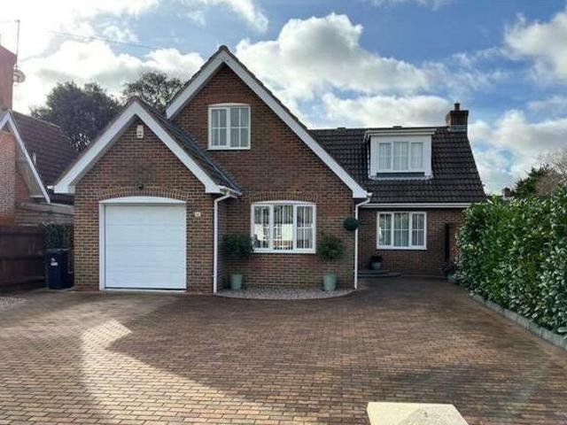 House for rent in Lyons, Greater London