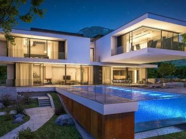 House for sale in Surrey