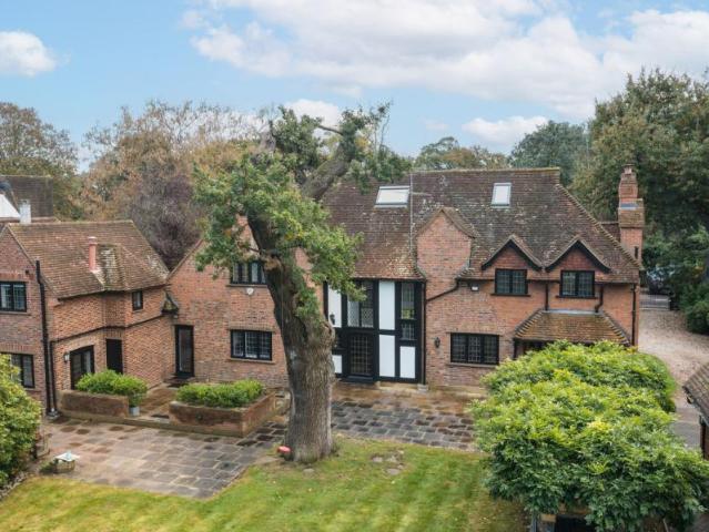 House for rent in East Sheen, Greater London