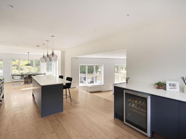 House for rent in Pachesham Park, Surrey