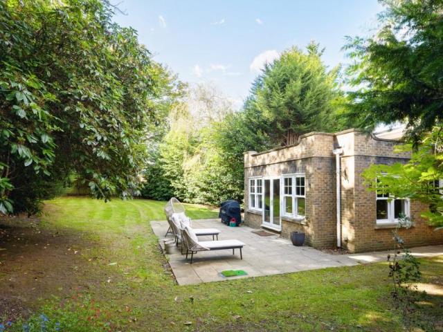 House for rent in Blackhills, Surrey