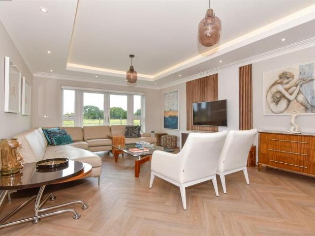 House for rent in St. Mildred's, The Bridge
