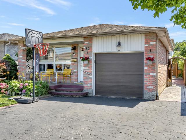 House for rent in Ancaster, Ontario