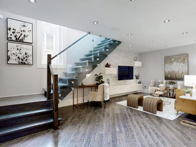 House for rent in Toronto
