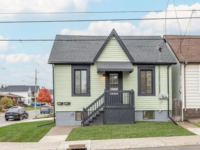 House for rent in Ancaster, Ontario