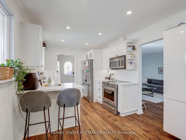 House for rent in Oakville