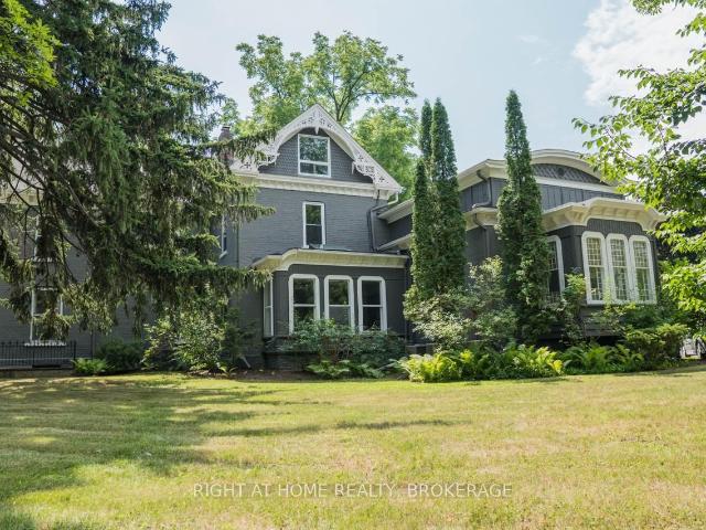 House for rent in Oakville, Ontario